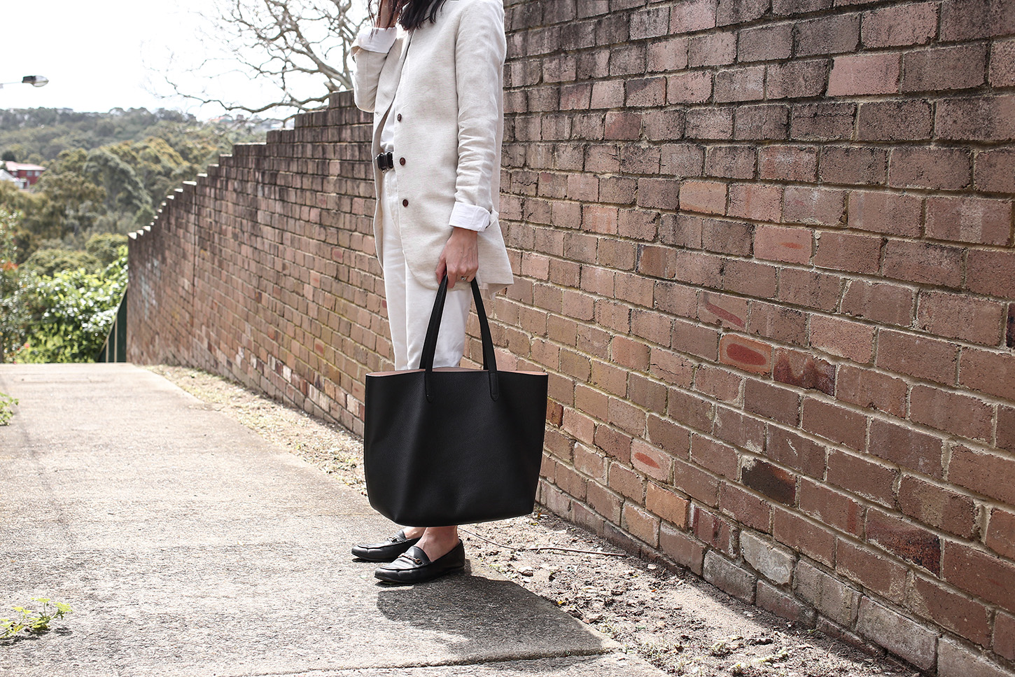 Cuyana Classic Structured Leather Tote Bag Review