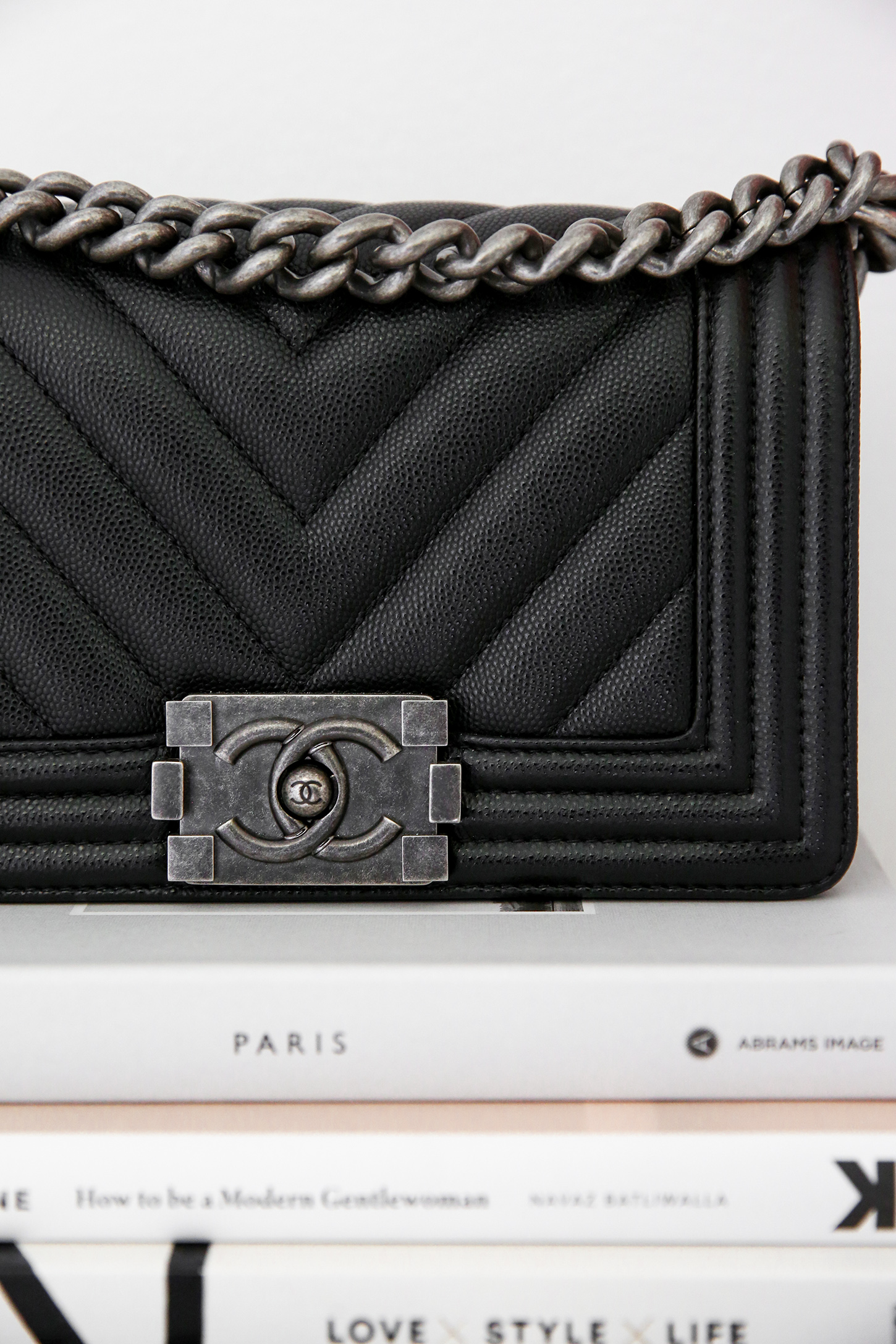 What REALLY Fits in a SMALL CHANEL BOY Bag