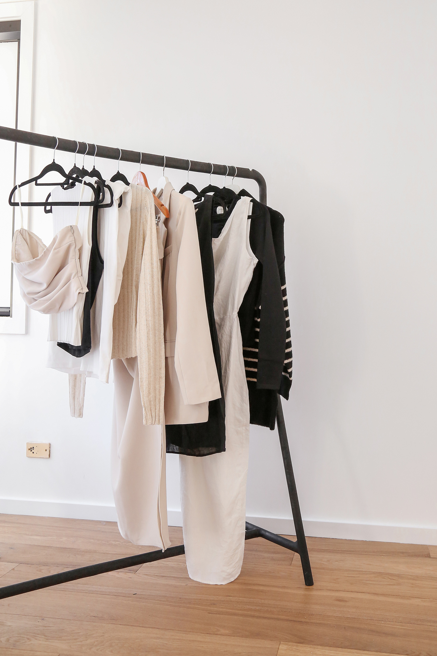 DISSH clothing review Australian minimal capsule wardrobe brand