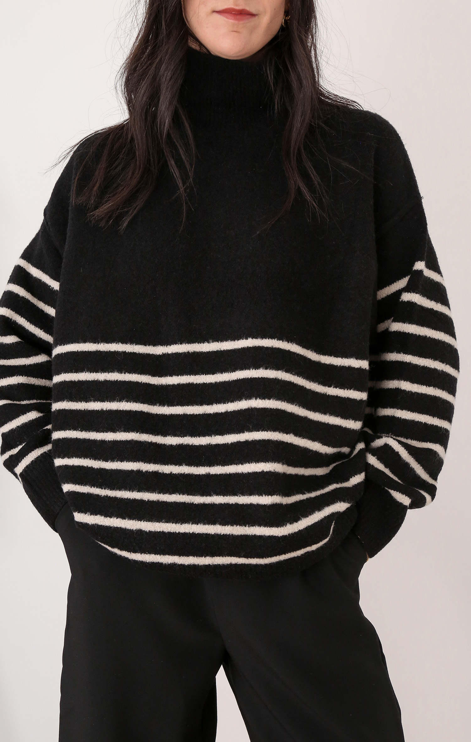 Brooklyn black/stone stripe jumper