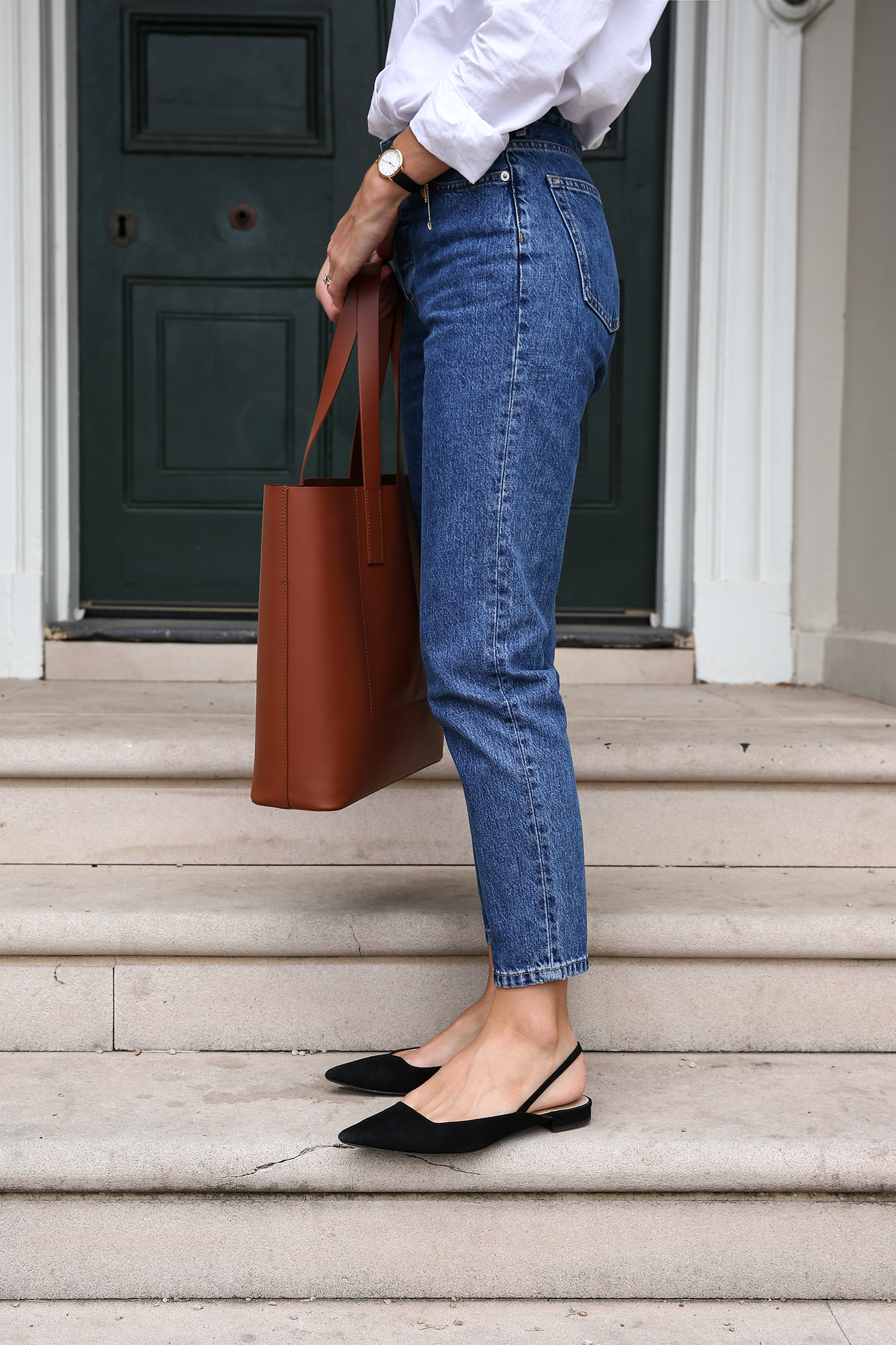 Everlane '90s Cheeky Straight Jean Review | Mademoiselle | A Minimal Style  Fashion Blog