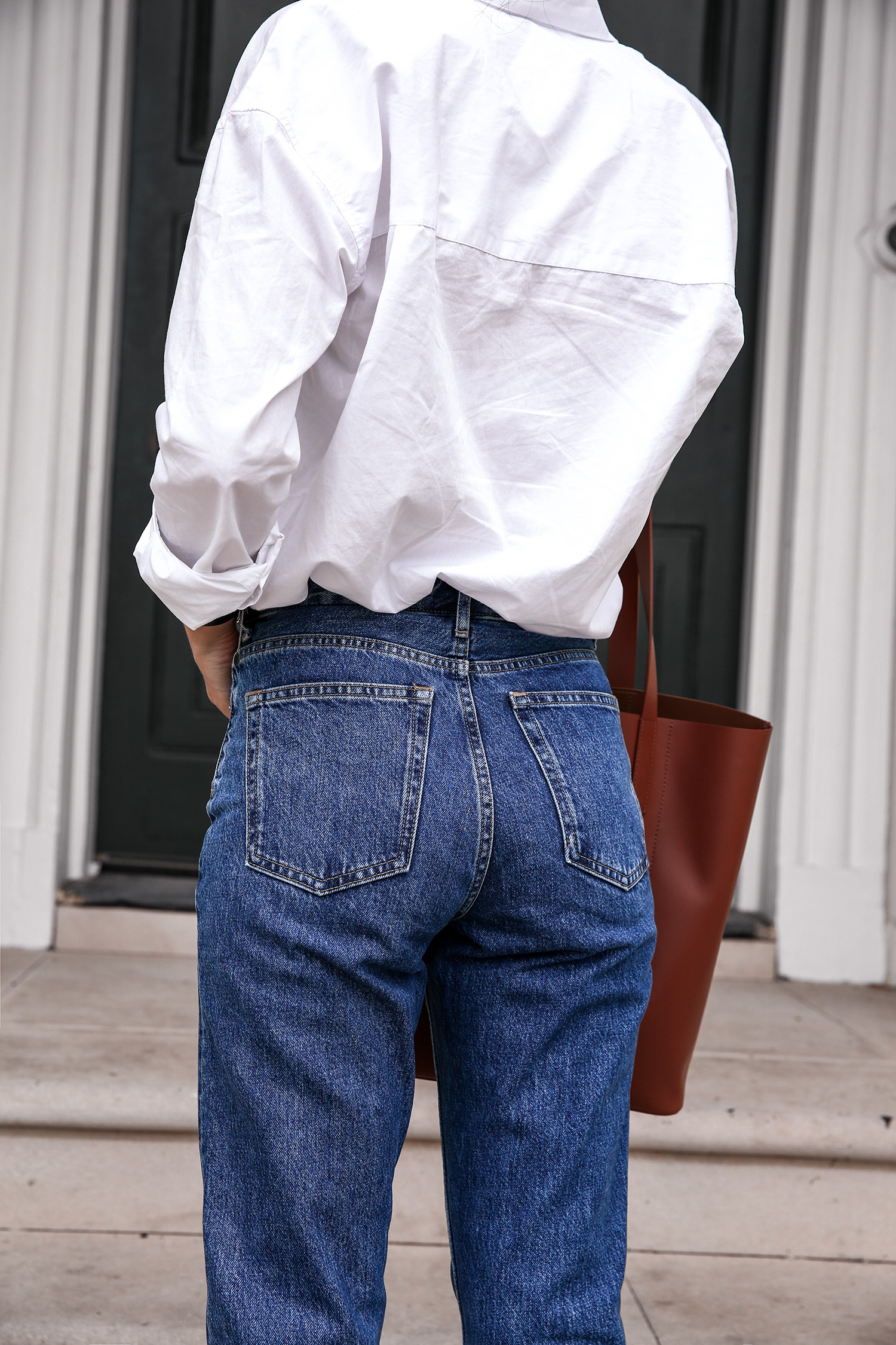 Everlane '90s Cheeky Straight Jean Review | Mademoiselle | A Minimal Style  Fashion Blog