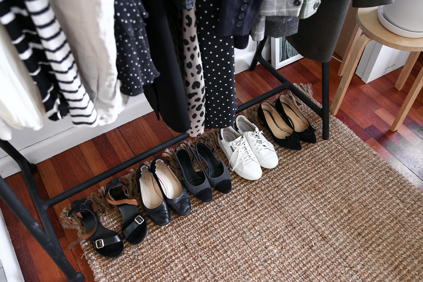 How to Responsibly Declutter your Wardrobe