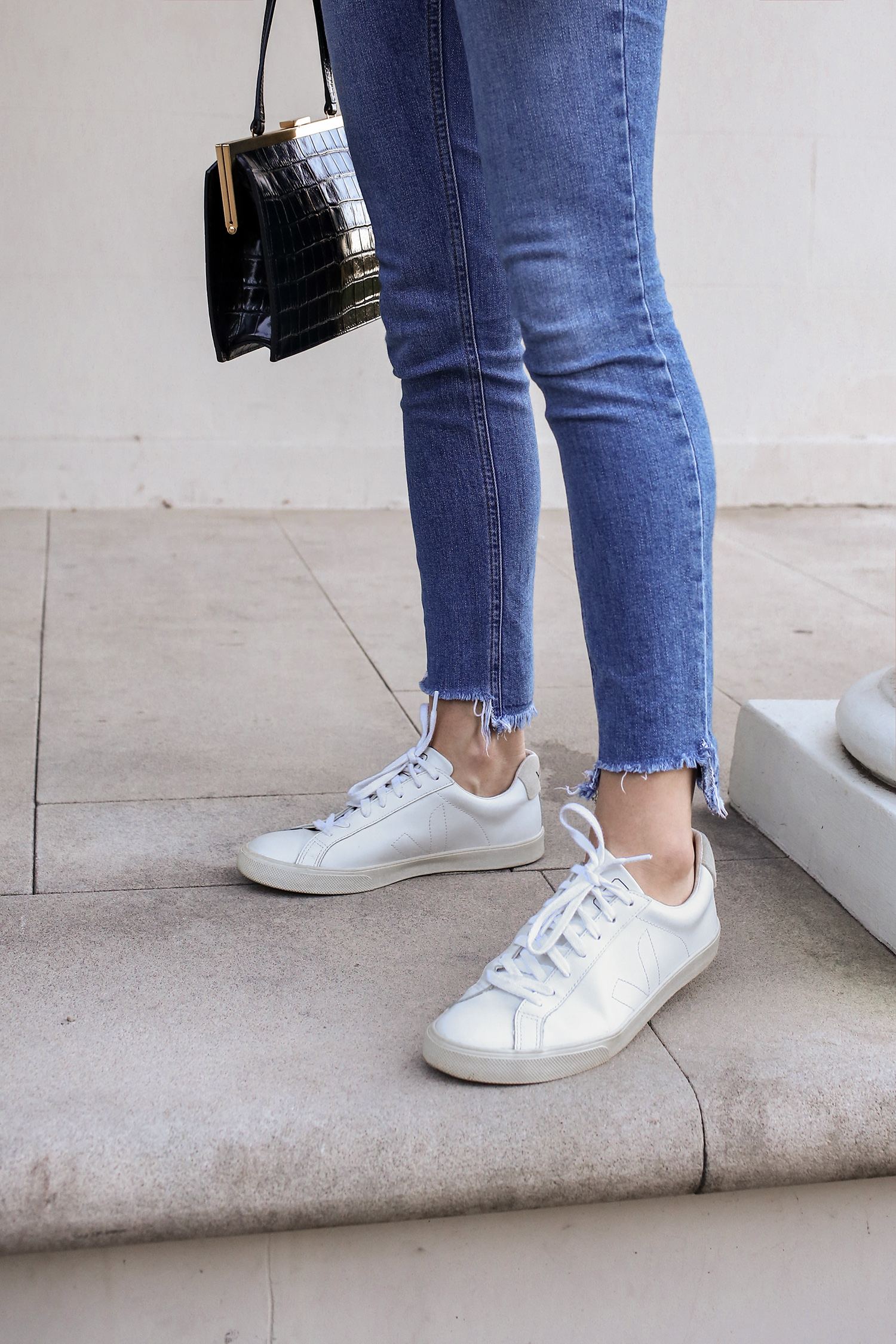 Haz todo con mi poder Consultar Sip Veja Esplar Sneakers Review - Mademoiselle | A Minimal Style Fashion Blog