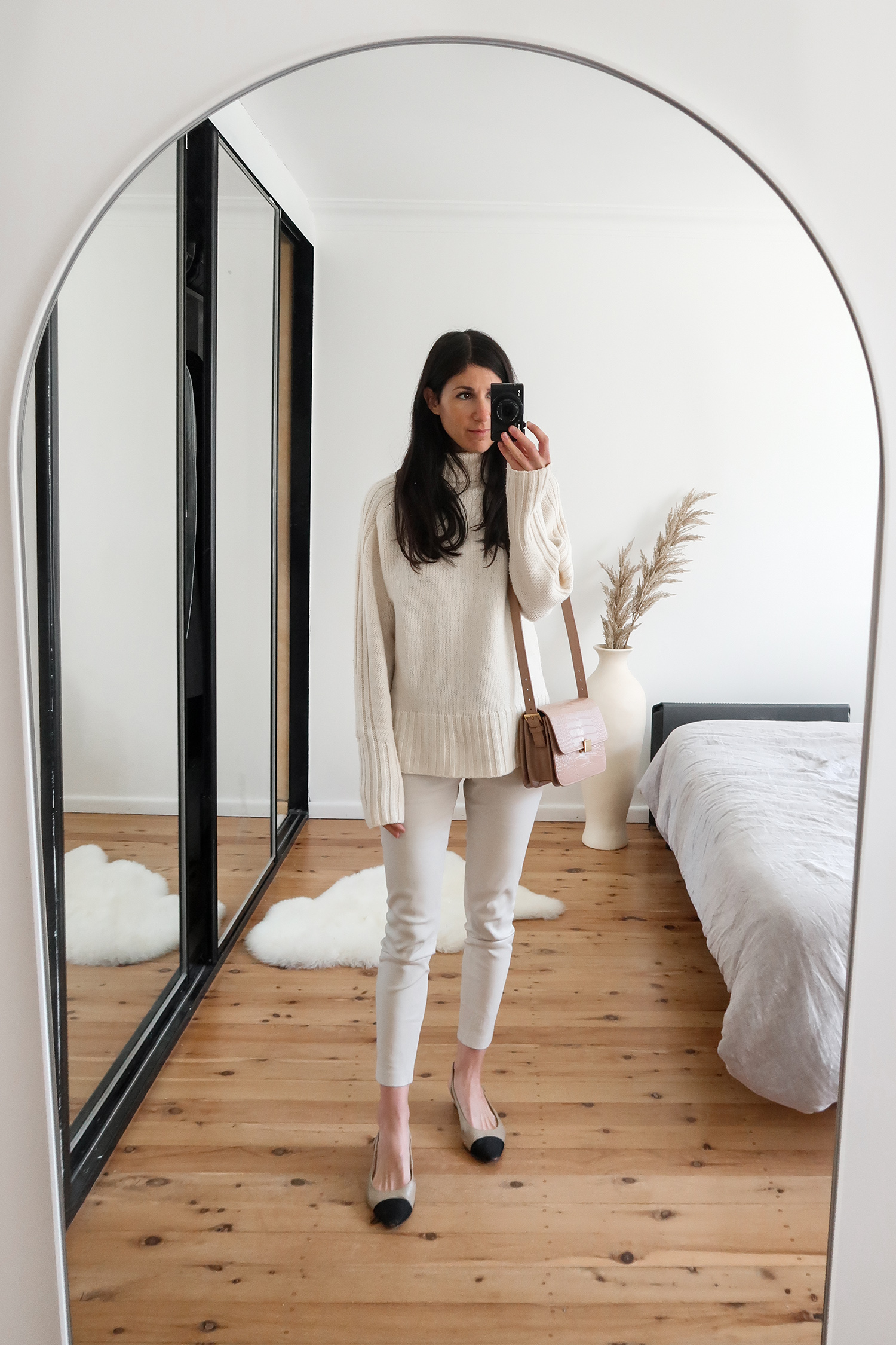 30X30 Capsule Wardrobe Neutral Outfit inspiration