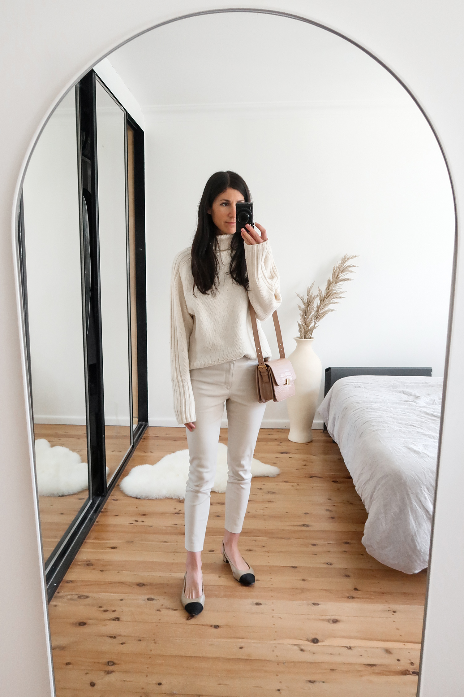 30X30 Capsule Wardrobe Neutral Outfit inspiration