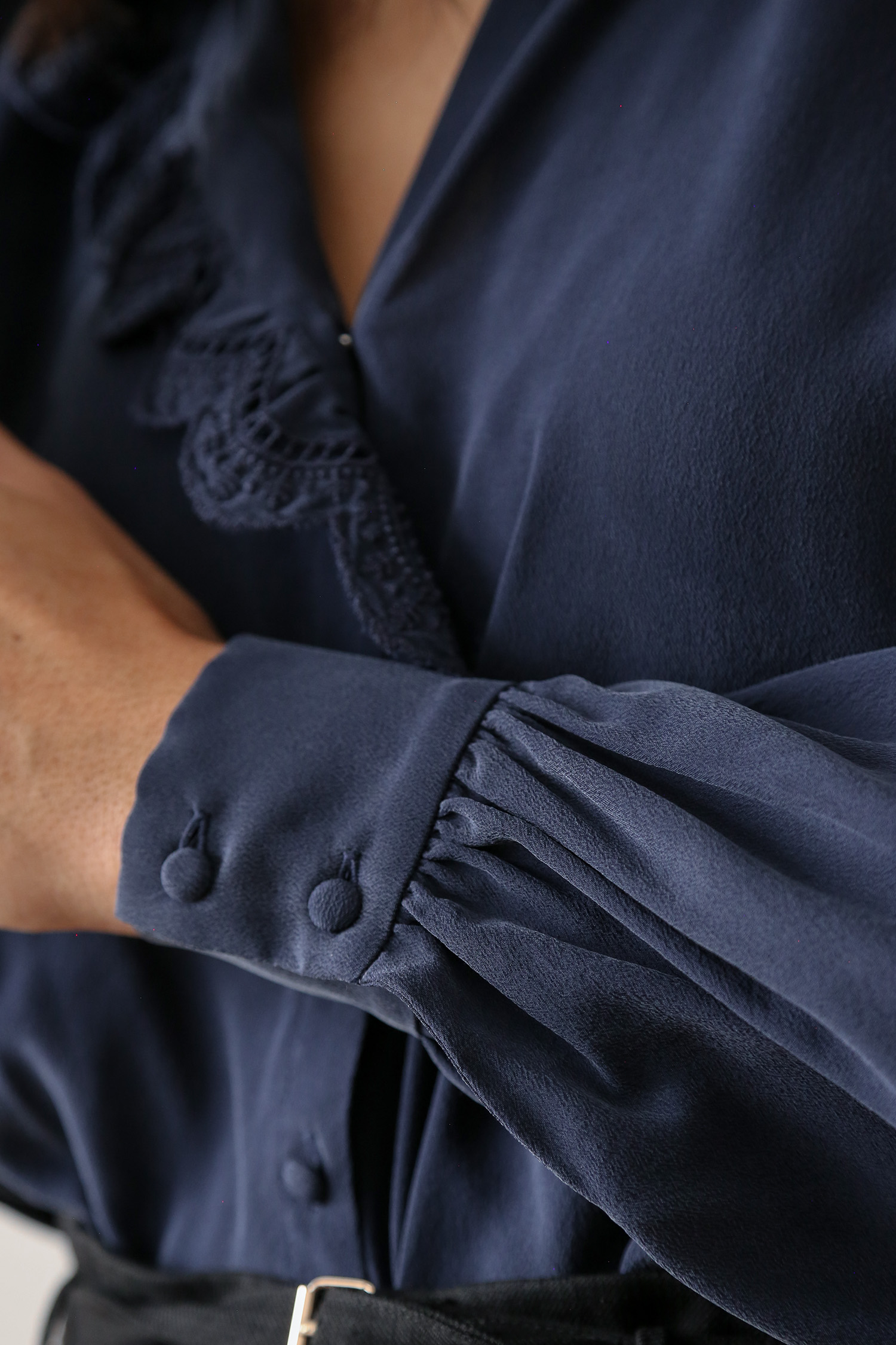 Silk covered button details
