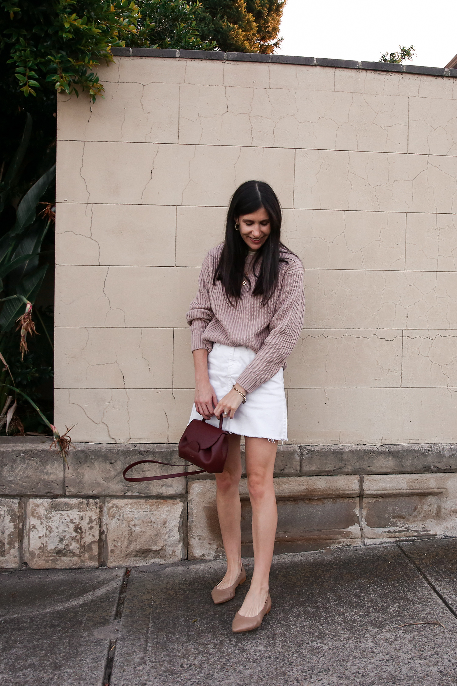 Minimal outfit neutral tones