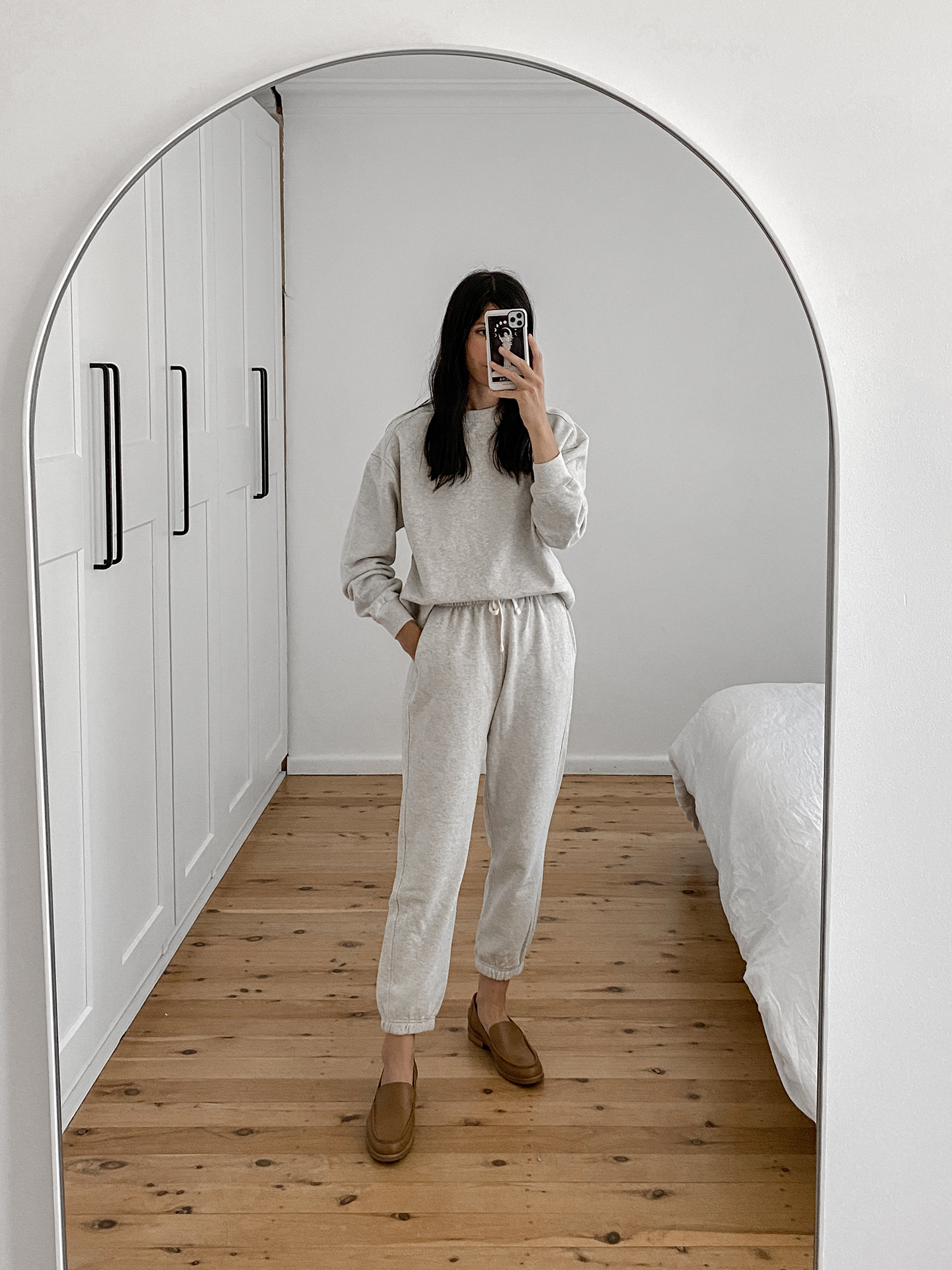 Minimal loungewear