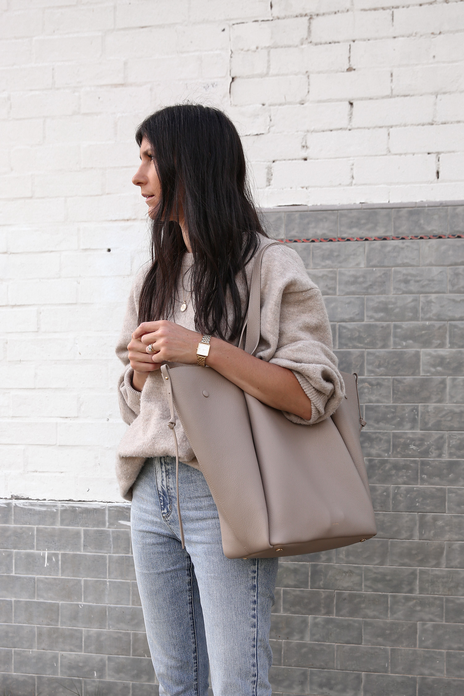 Minimal Neutral Style Outfit