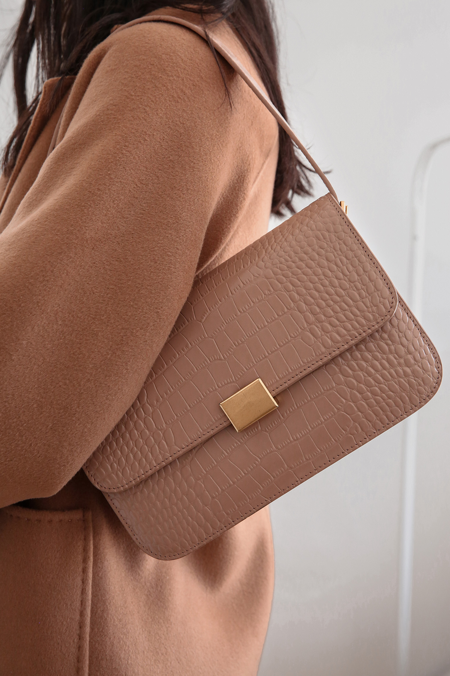 The Curated Shoulder Bag in nude mock croc leather