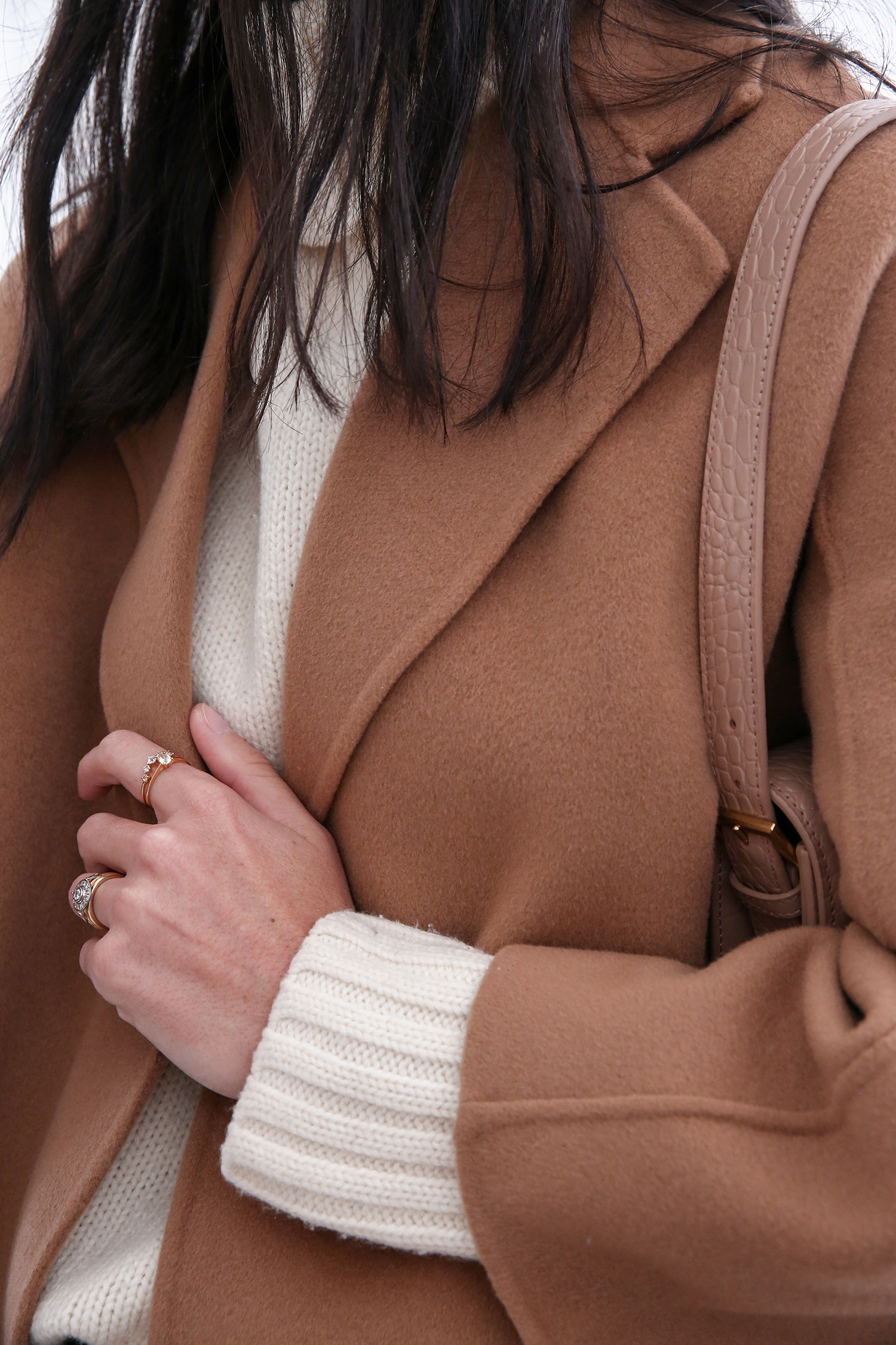 Scandi style minimal outfit details Linjer rings