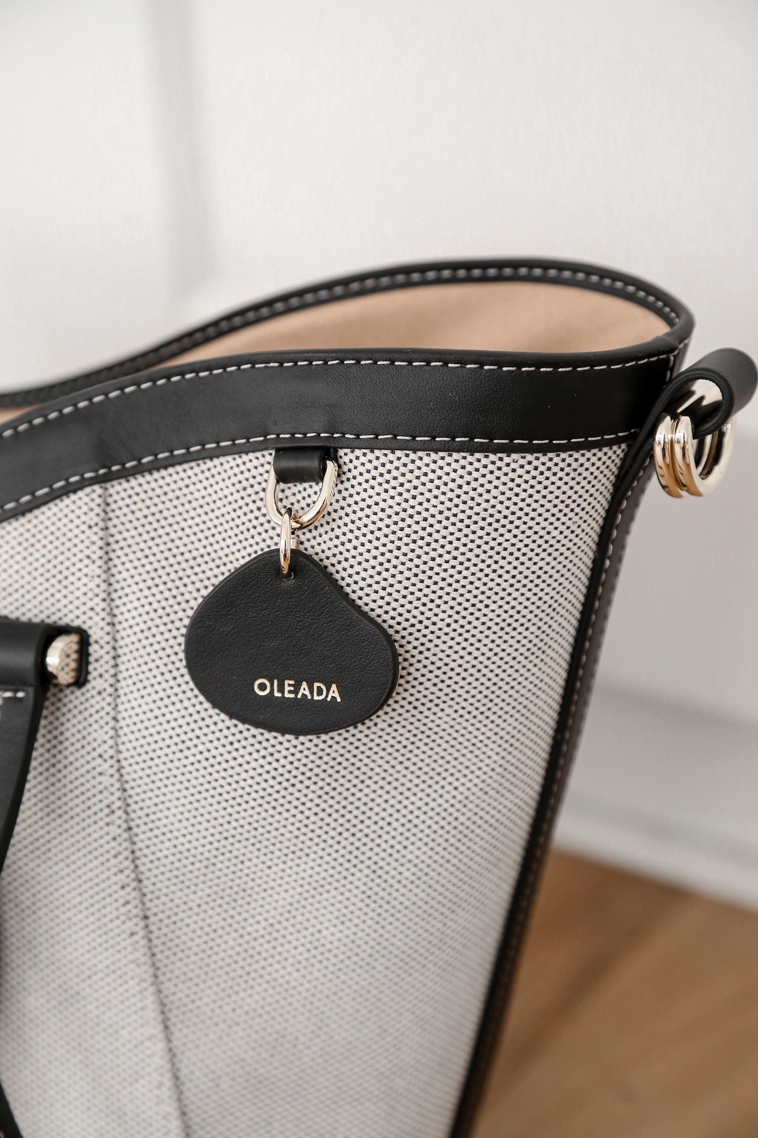 OLEADA Mini Coast Tote Interior