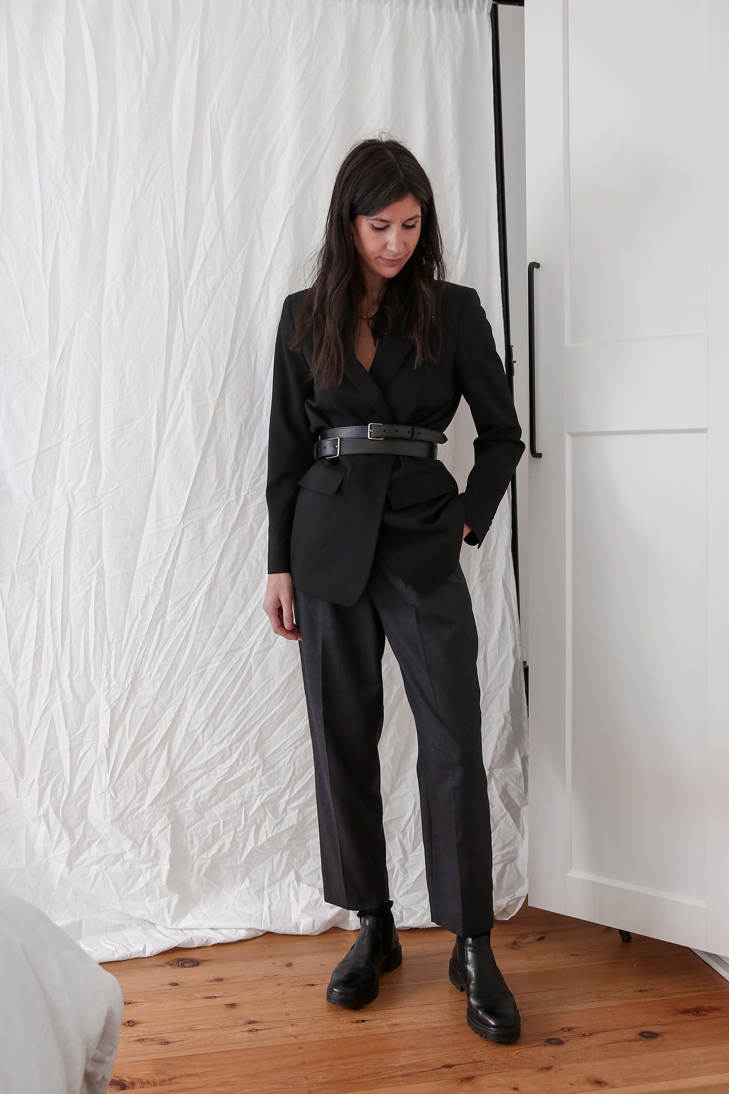 Minimal Chic Outfit H&M Trousers