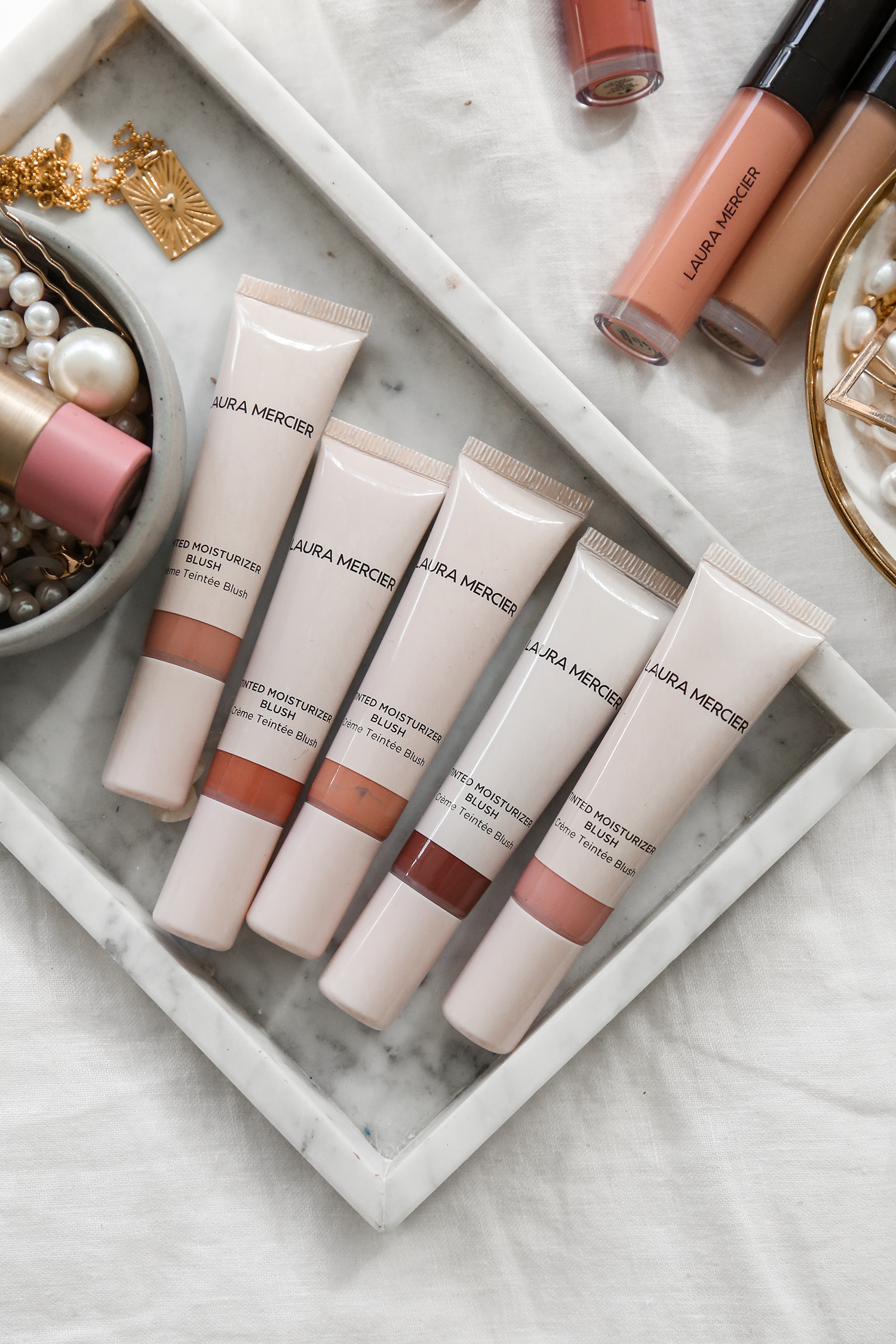 Laura Mercier Tinted Moisturizer New Formula Review - The Beauty