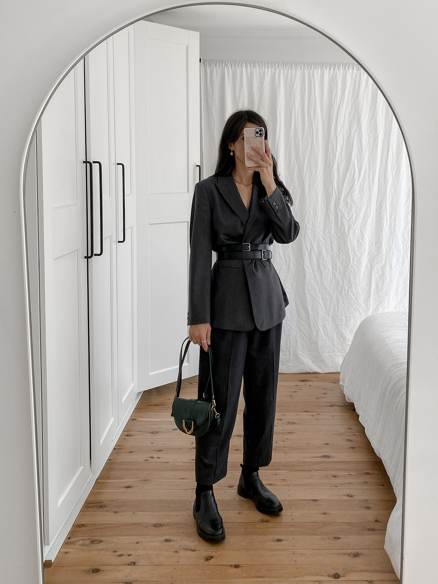 H&M straight leg trousers minimalist Parisian chic style