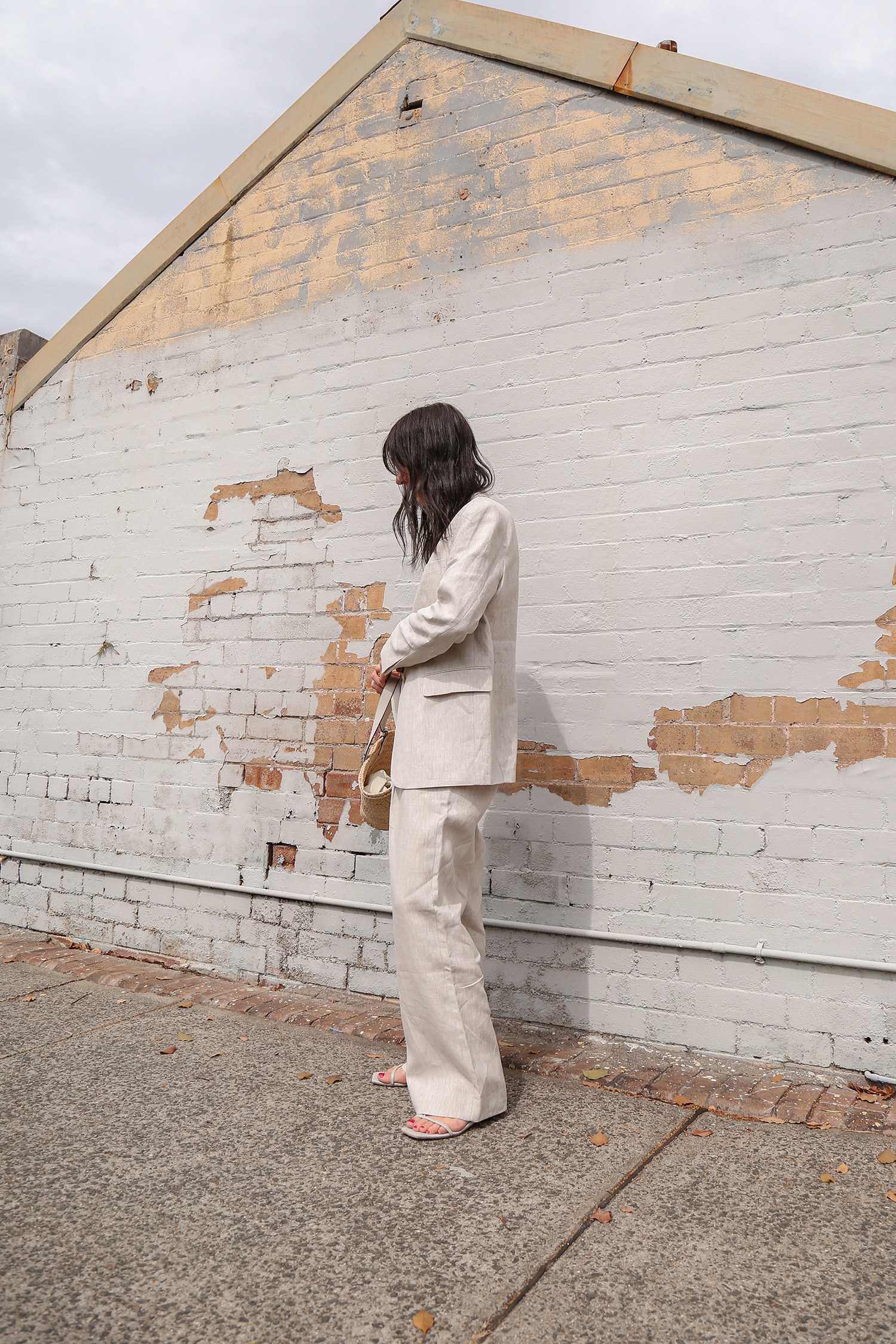 Neutral linen suit for summer