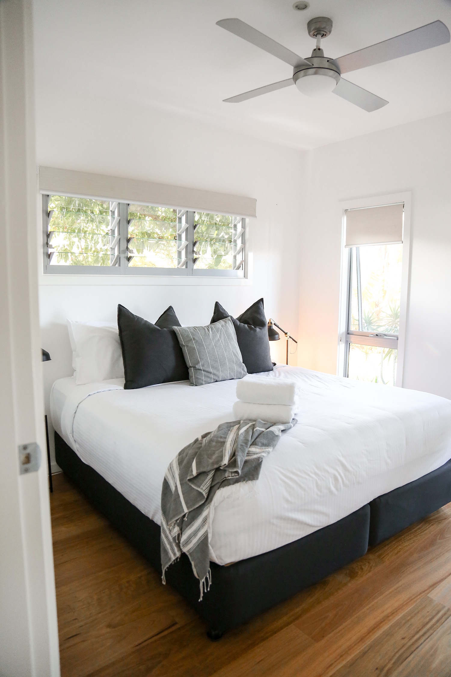 Minimal bedroom home decor coastal style