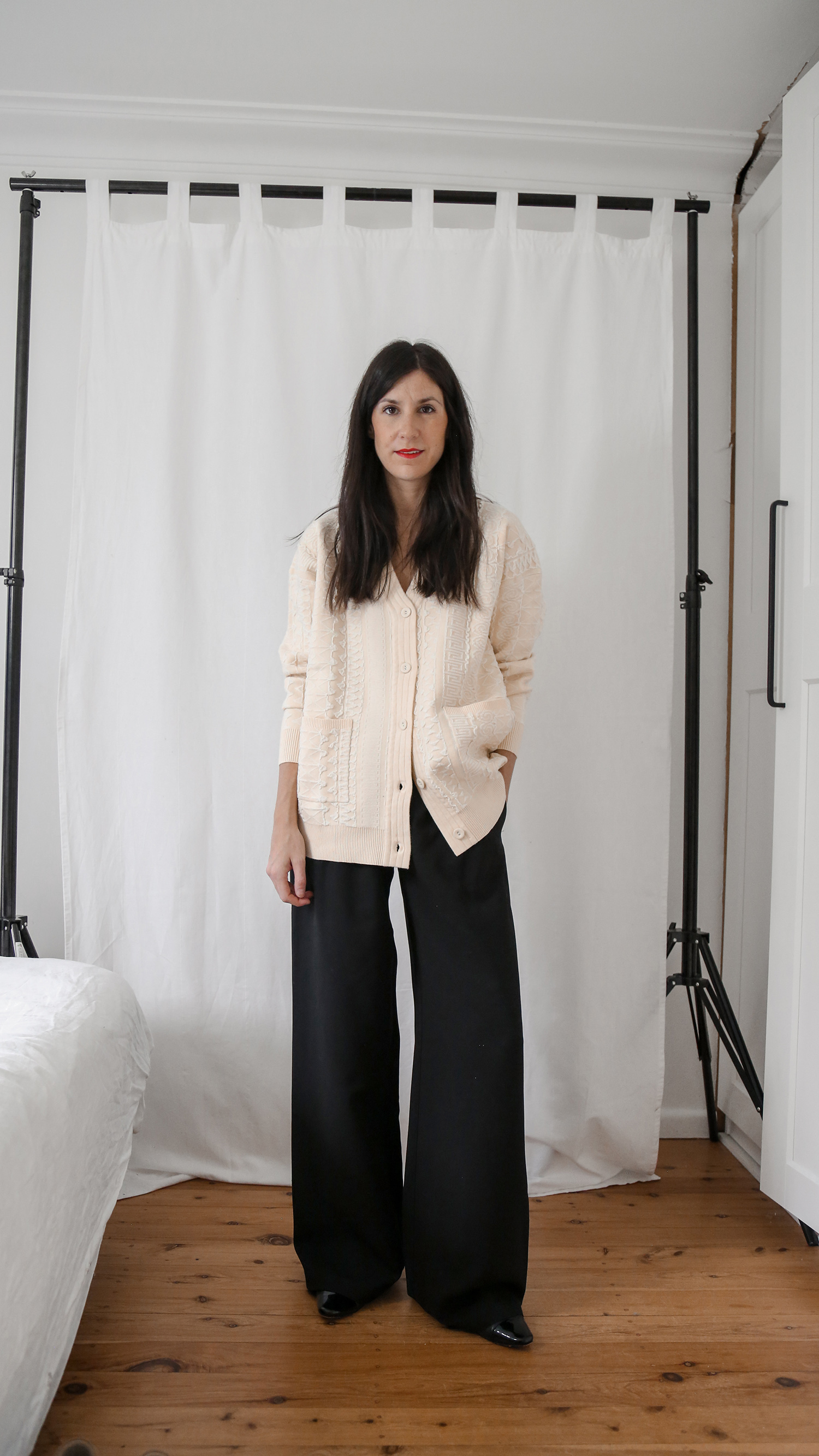how to style Sezane Loulou trousers