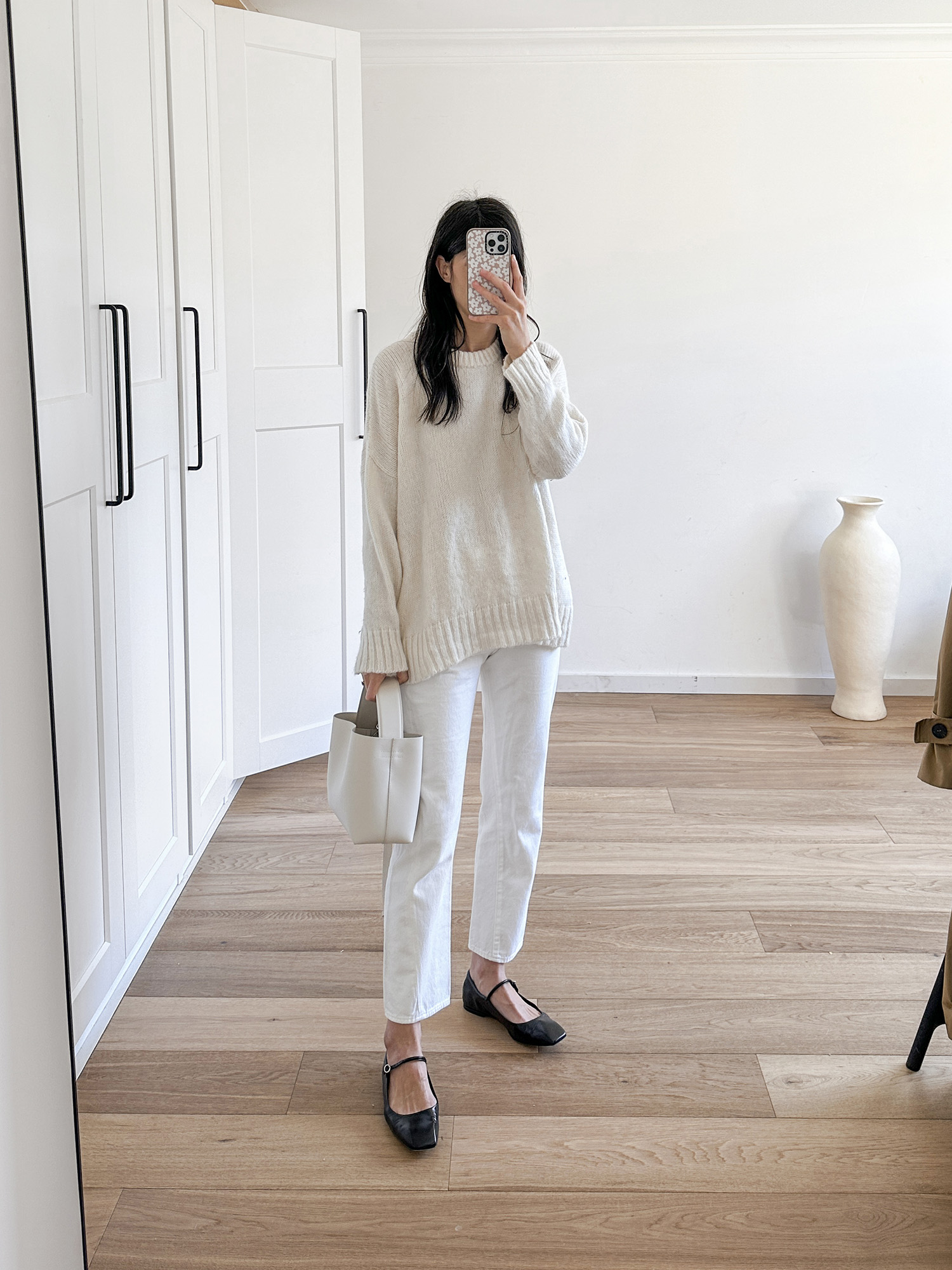 Five ways to style the Aeyde Uma flats - Mademoiselle | Minimal Style Blog