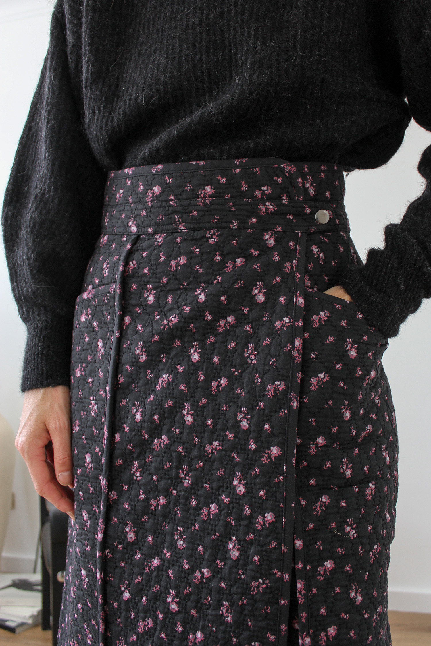 Taylia Skirt close up micro floral