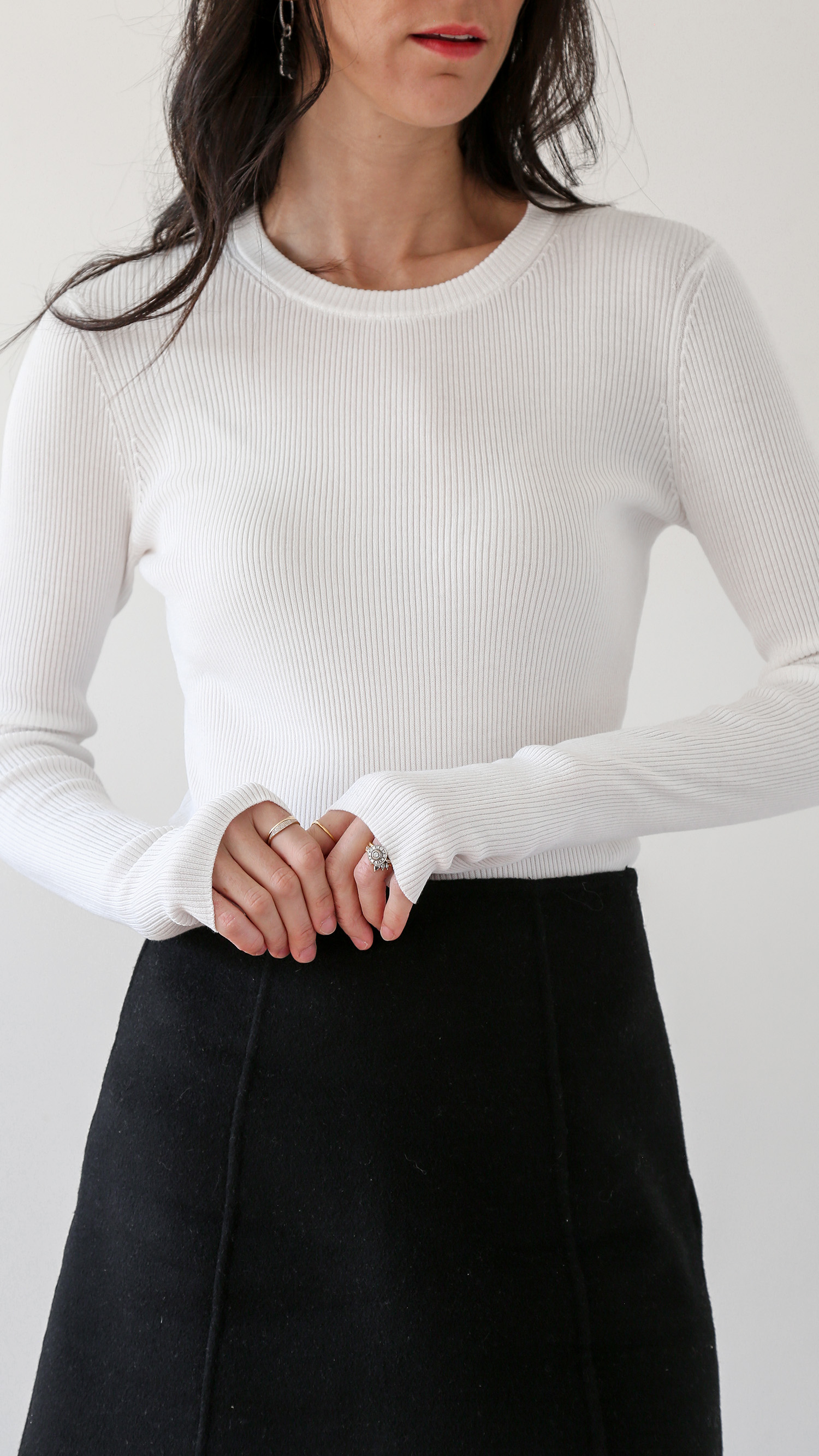 Minimal white ribbed jumper